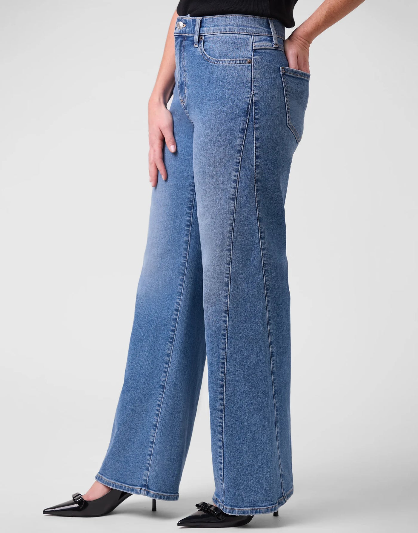 Jeans Lily coupe très évasée - Portofino- Yoga Jeans