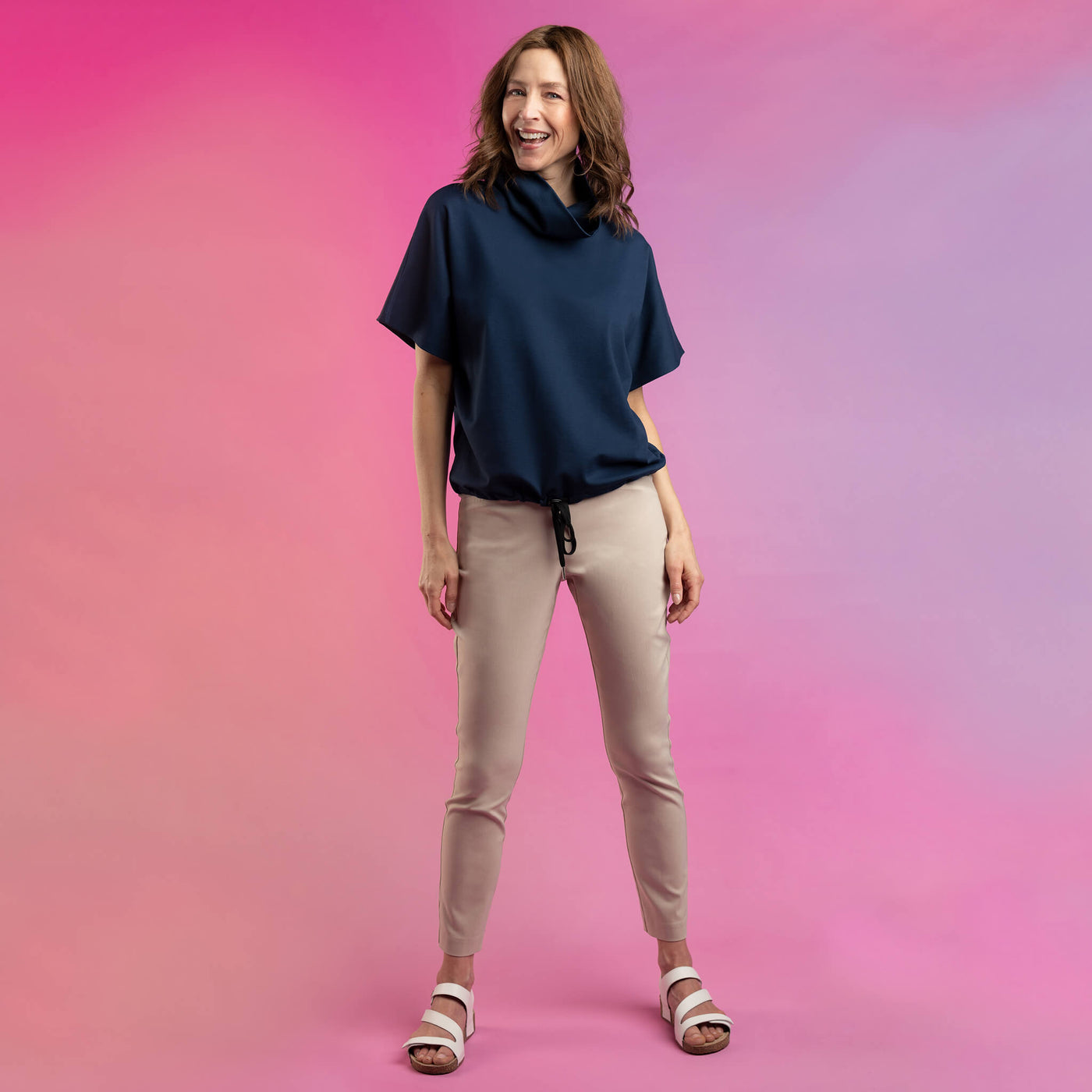 Chandail Athena marine et pantalon Josy sable: des créations québécoises signées KSL