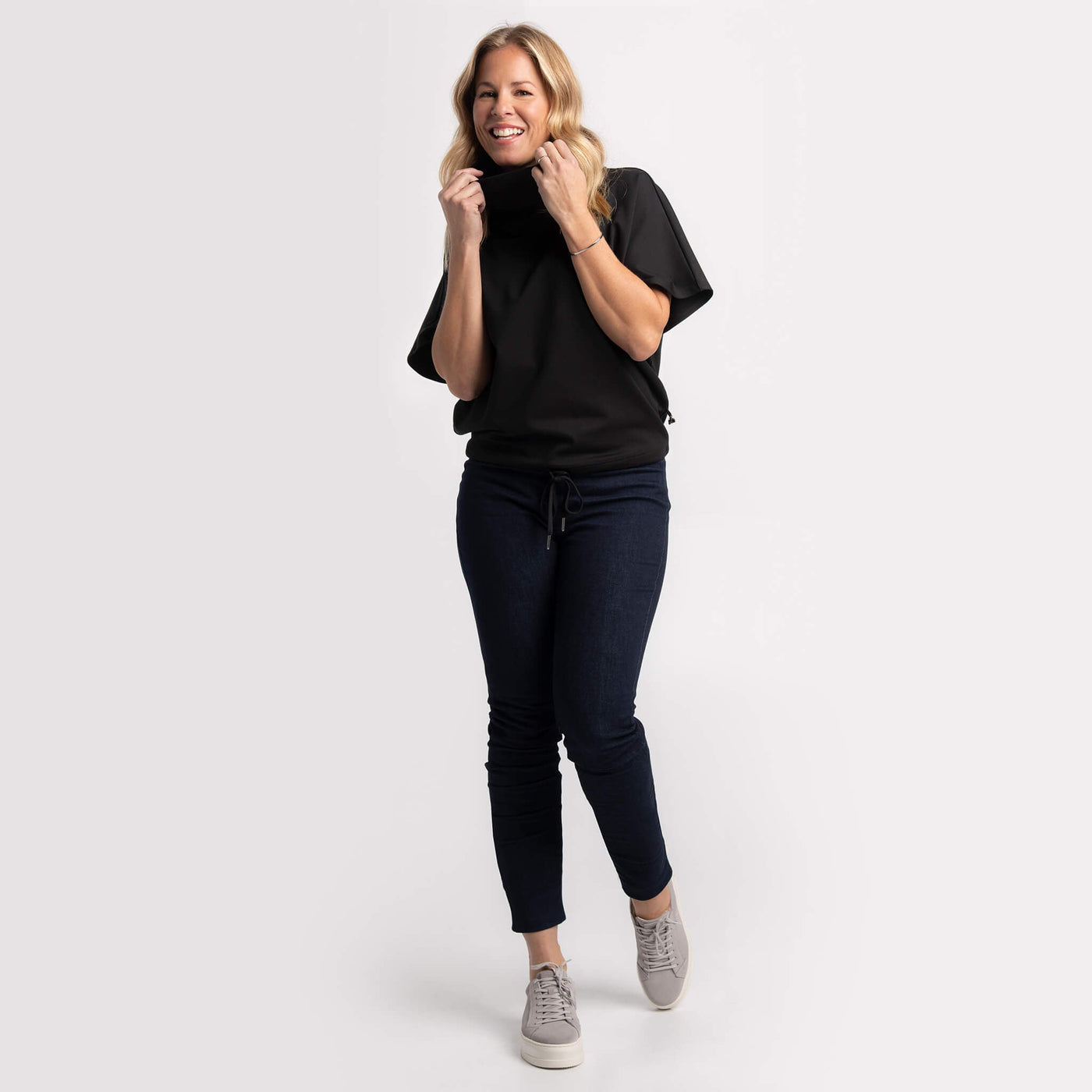 Chandail Athena noir et jeans Rachel: des créations québécoises signées KSL
