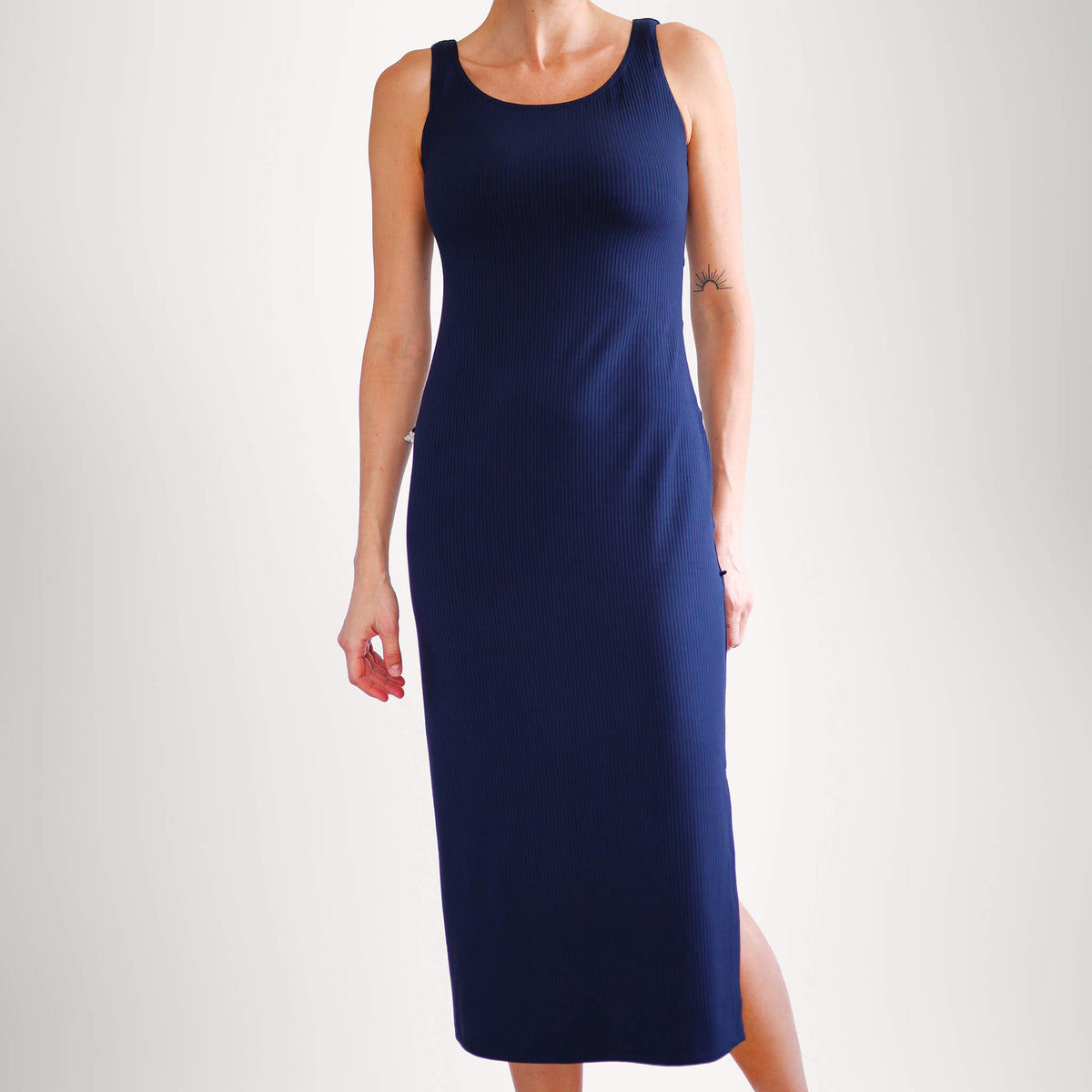 Robe longue sans manches avec fente latérale - Lucia