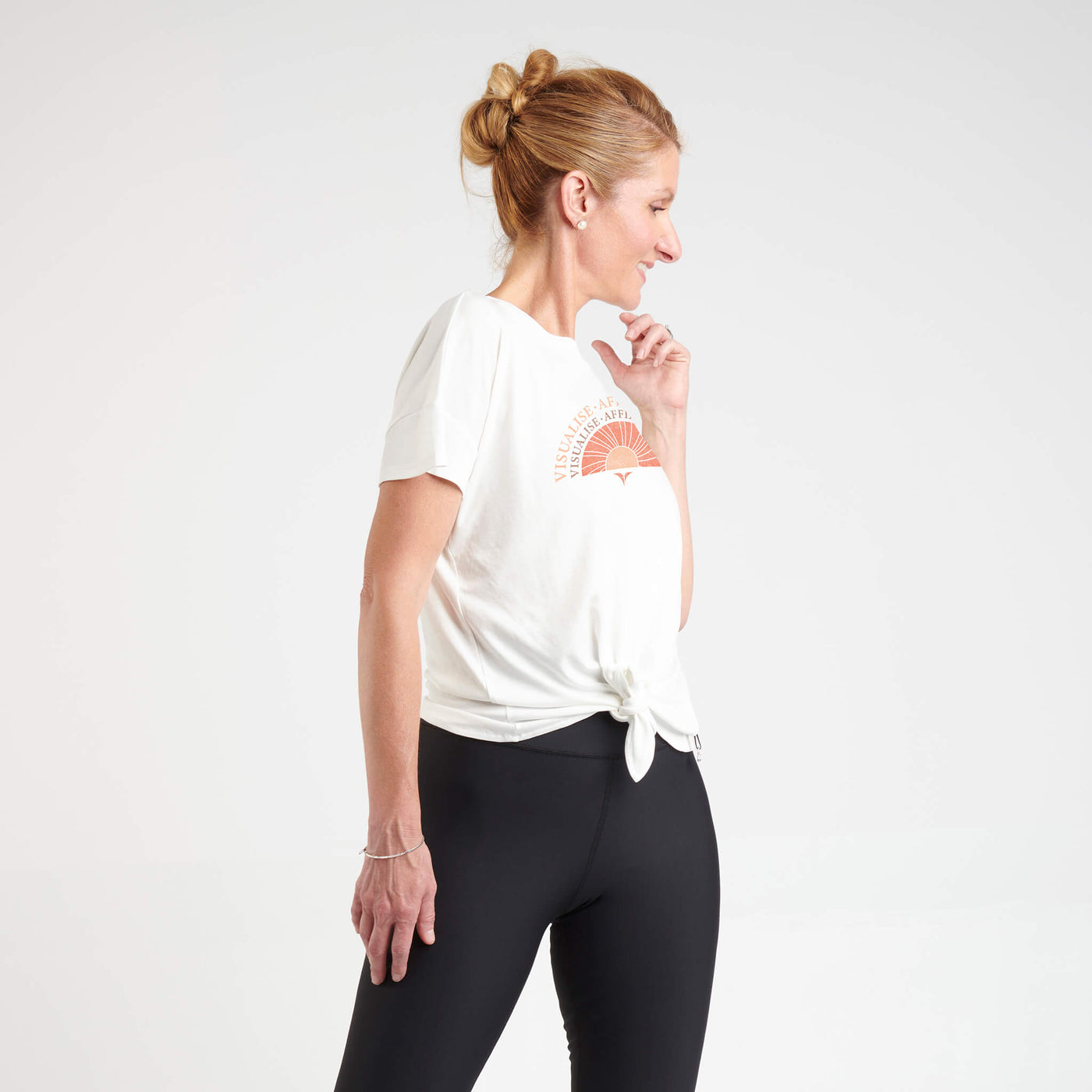 Noa - T-shirt imprimé et noué à l’avant blanc