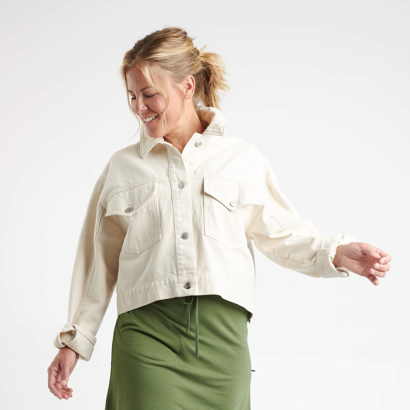 Veste courte oversize en denim beige - YOGA Jeans & KSL