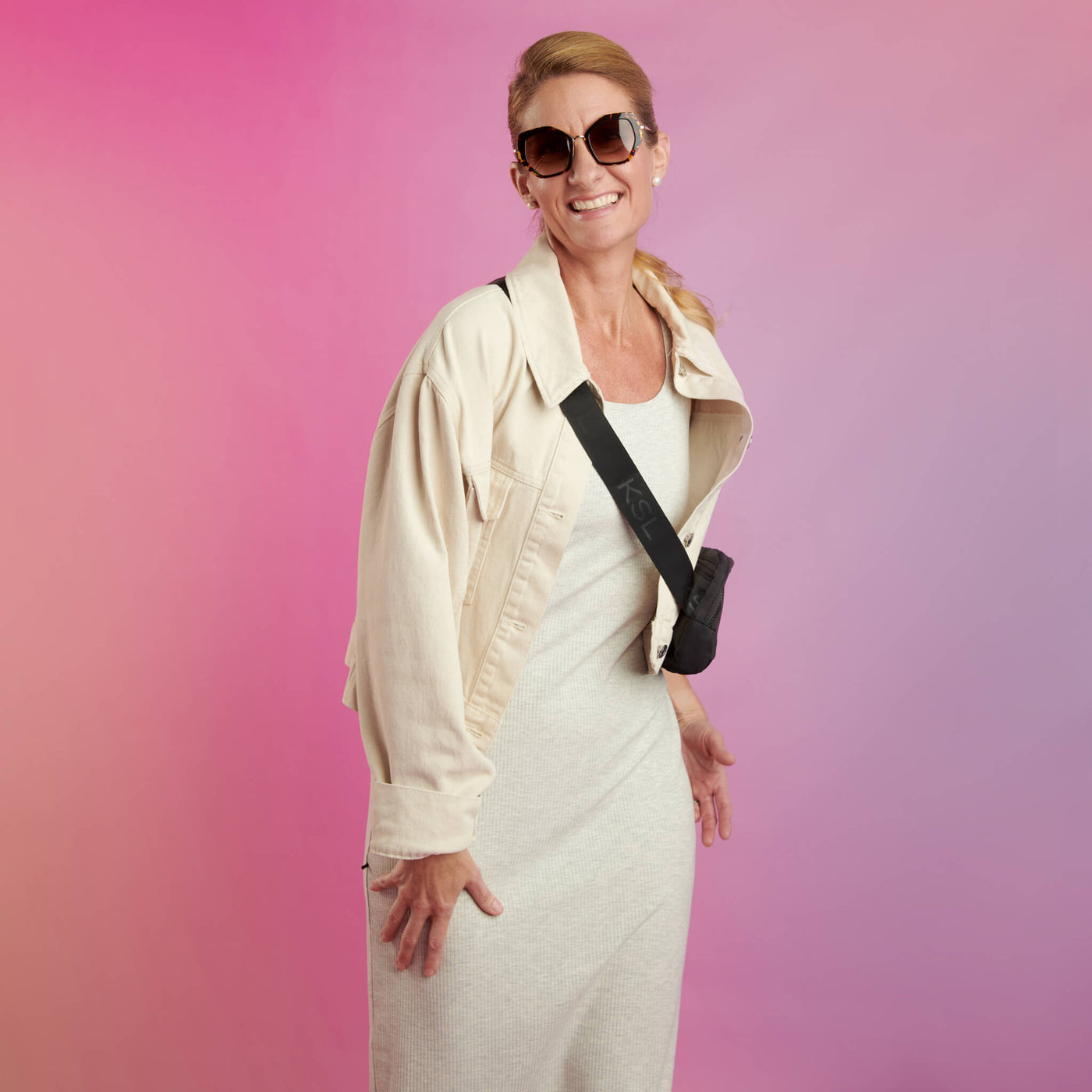 Lucia - Robe longue sans manches avec fente latérale