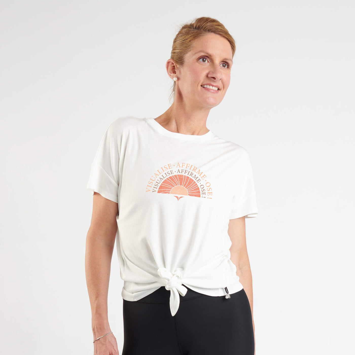 Noa - T-shirt imprimé et noué à l’avant blanc