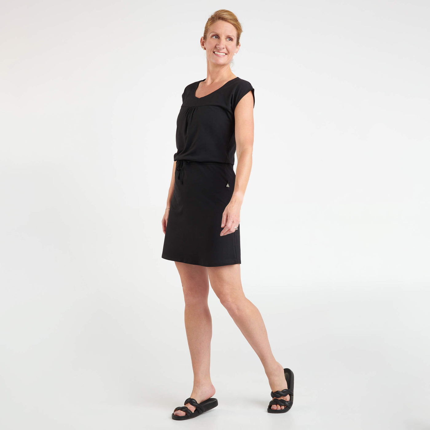 Greta - Robe fluide à manches très courtes et cordon de serrage