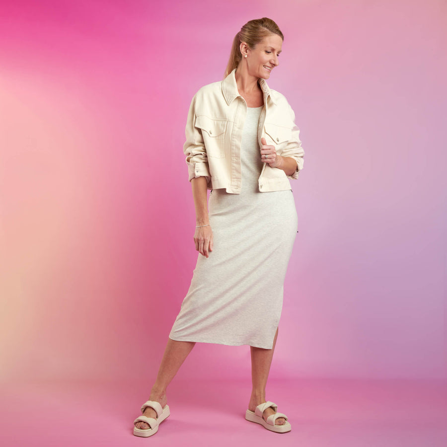 Lucia - Robe longue sans manches avec fente latérale