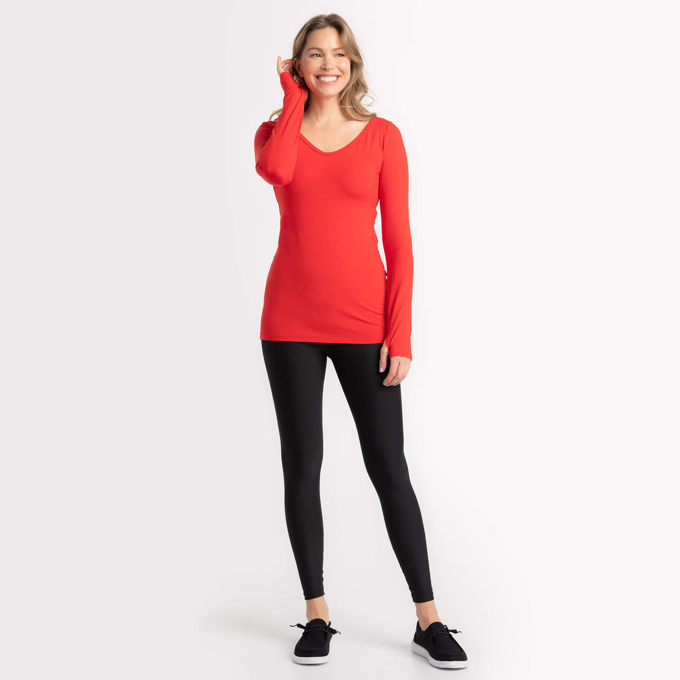Chandail Amandine rouge, legging Angelina classique: des créations Québécoises signées KSL!