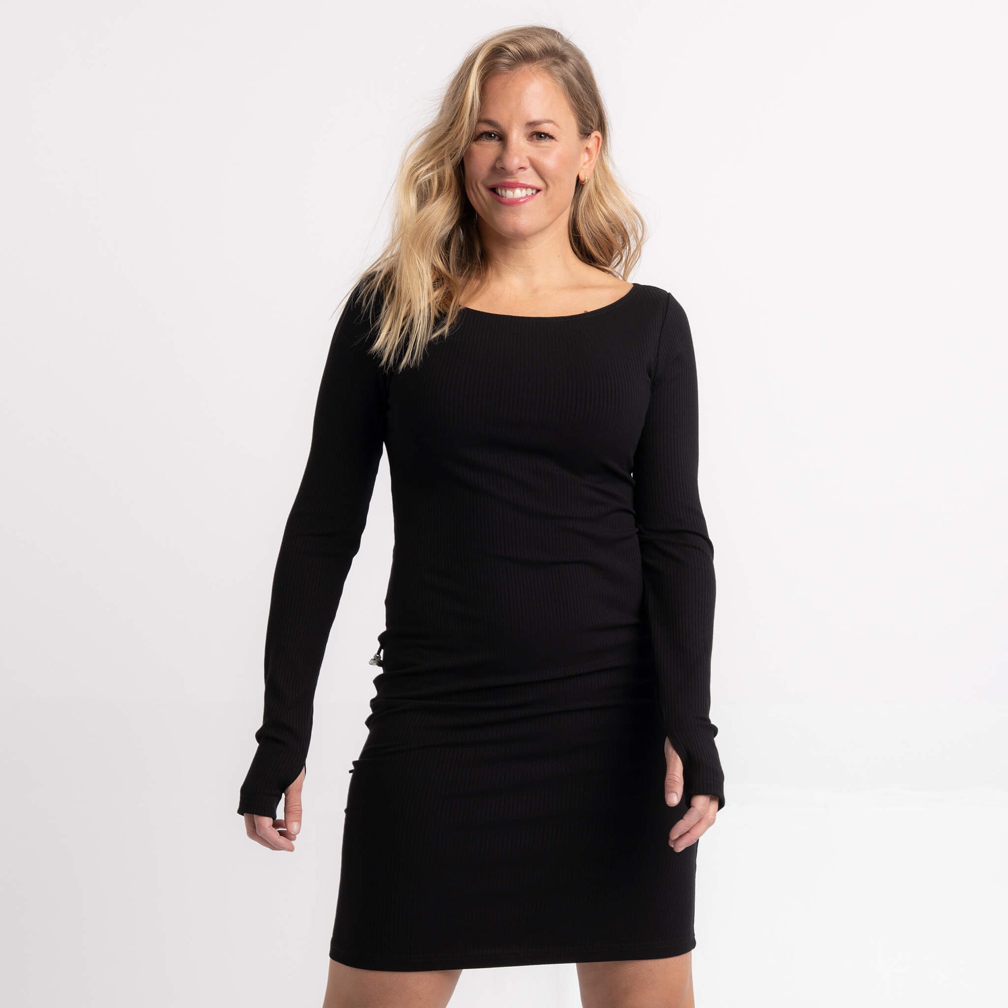 Robe Anais noir: une création Québécoise signée KSL