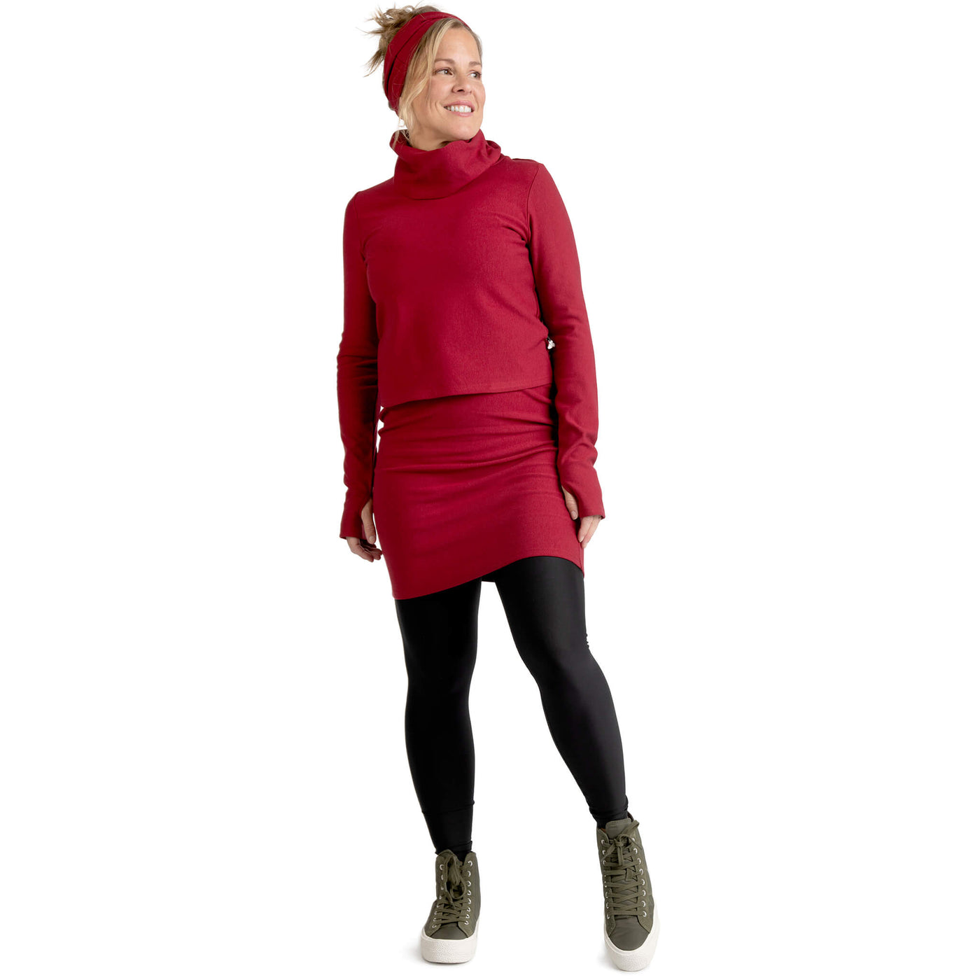 Legging Angelina Eco Noir, jupe Maude Rouge et chandail court Valéry Rouge par KSL