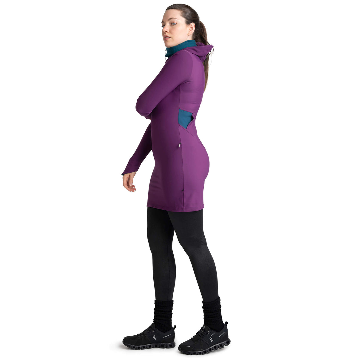 Robe technique à capuchon et manches longues - Bianca