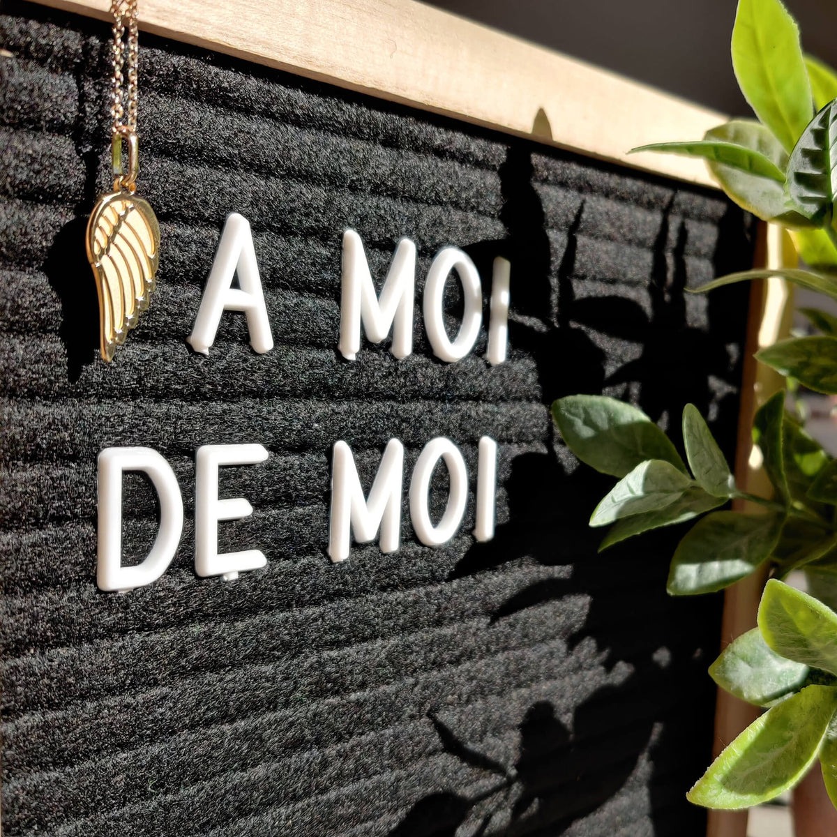 Médaillon &quot;Quelqu&#39;un veille sur toi&quot;